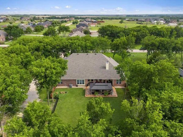 126 Eastcreek Drive, Royse City, TX 75189