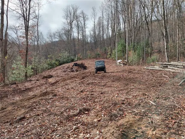 1629 White Rock RD, Cullowhee, NC 28723