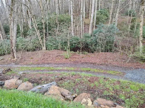 1629 White Rock RD, Cullowhee, NC 28723