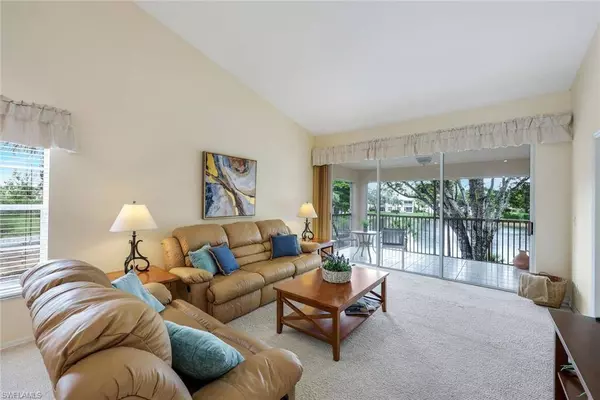 736 Wiggins Lake DR #201, Naples, FL 34110