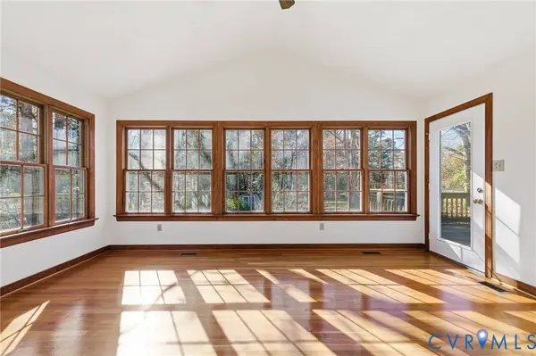 4111 N Henpeck RD, Quinton, VA 23141