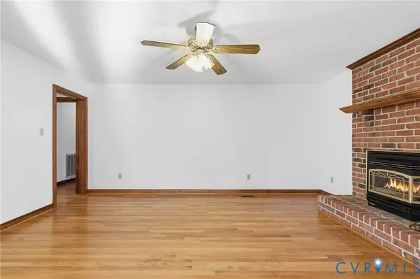 4111 N Henpeck RD, Quinton, VA 23141