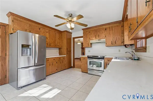 4111 N Henpeck RD, Quinton, VA 23141