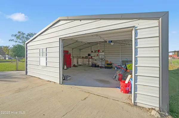 515 Pasquotank Station RD, Elizabeth City, NC 27909