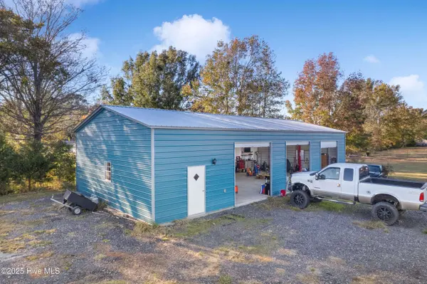 515 Pasquotank Station RD, Elizabeth City, NC 27909