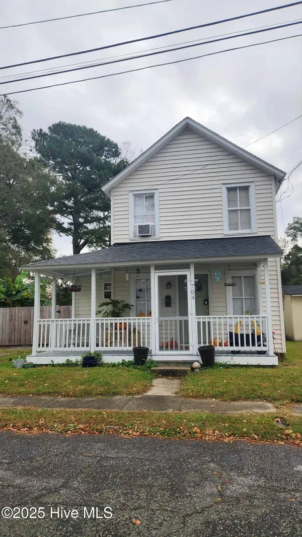 704 Grady ST, Elizabeth City, NC 27909