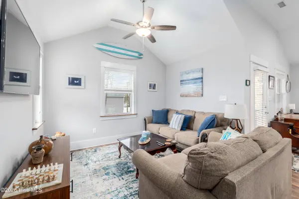 116 Peach Tree ST, Jarvisburg, NC 27947