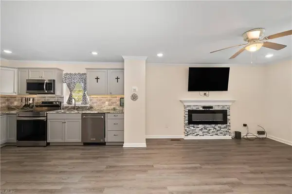 803 Maple ST, Elizabeth City, NC 27909