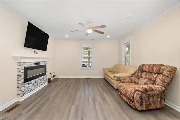 803 Maple ST, Elizabeth City, NC 27909