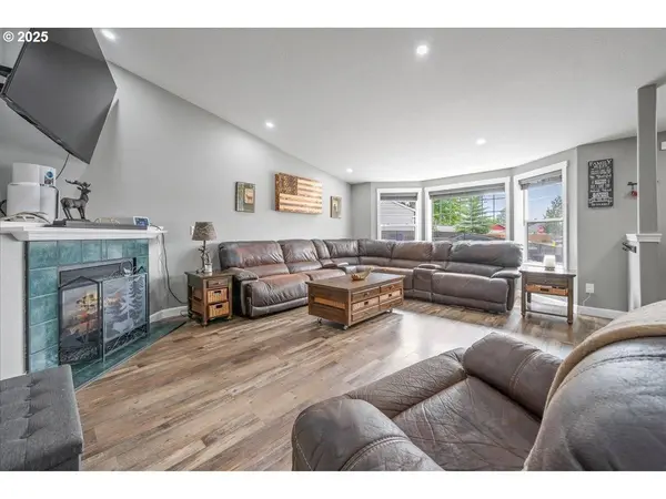 802 NW 17TH CIR, Battle Ground, WA 98604