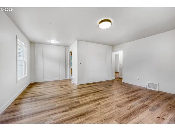 3136 NE 83RD AVE, Portland, OR 97220