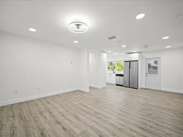 21512 Kenyon AVE, Port Charlotte, FL 33952