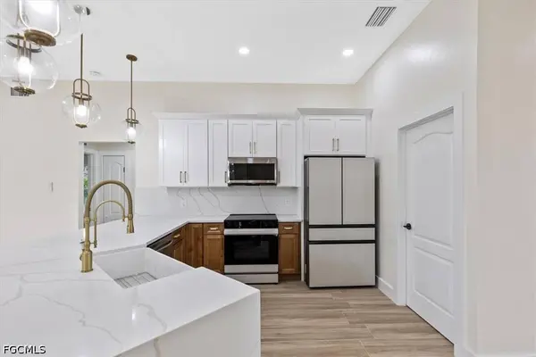 12809 Vista Pine CIR, Fort Myers, FL 33913