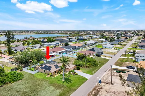 502 NW 7TH AVE, Cape Coral, FL 33993