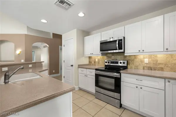 2933 NW 25th TER, Cape Coral, FL 33993