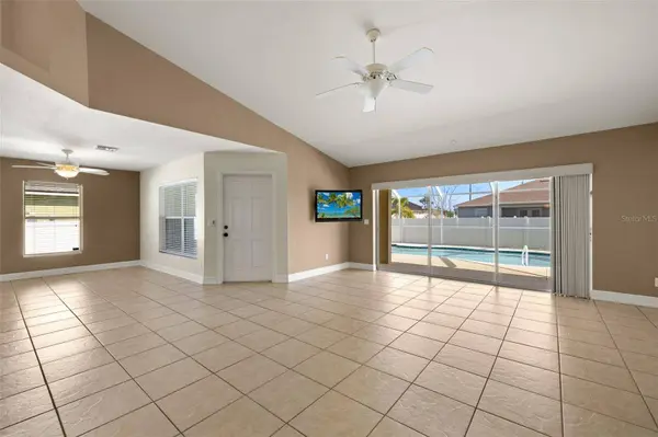 2933 NW 25TH TER, Cape Coral, FL 33993