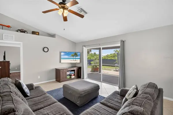 2525 NE 4TH PL, Cape Coral, FL 33909