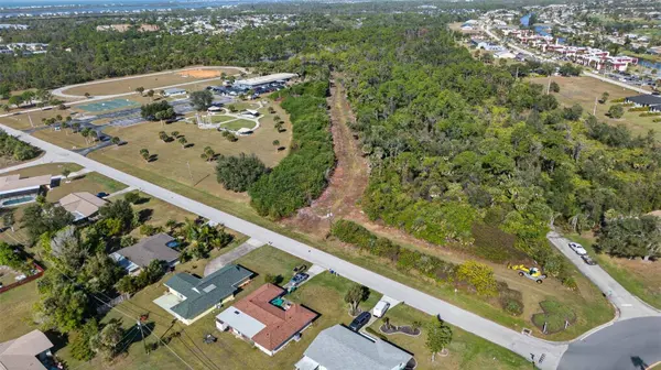 3596 CAPE HAZE DR, Rotonda West, FL 33947
