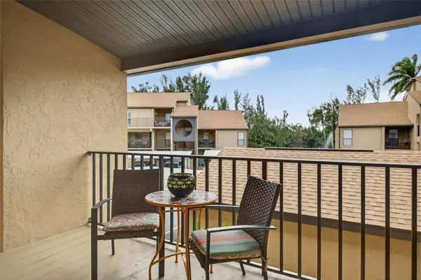 15770 WINDWARD WAY CIR #2204, Fort Myers, FL 33908