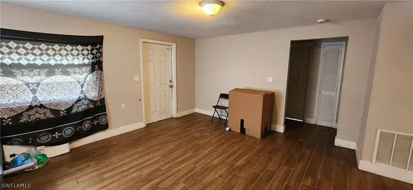 1423 Lura AVE, Fort Myers, FL 33916