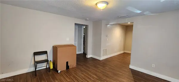 1423 Lura AVE, Fort Myers, FL 33916