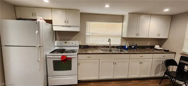 1423 Lura AVE, Fort Myers, FL 33916