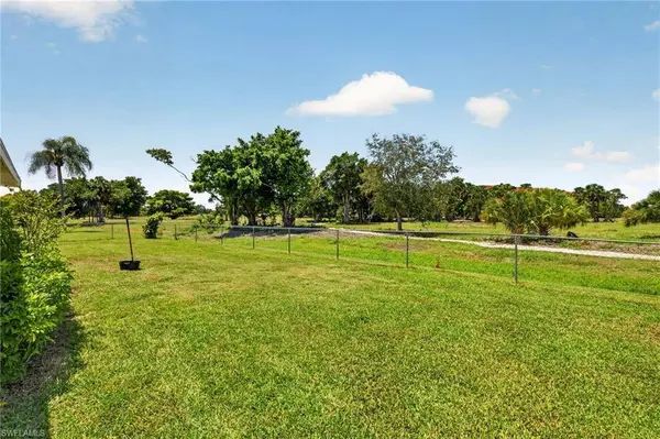 3848 SE 7th PL, Cape Coral, FL 33904