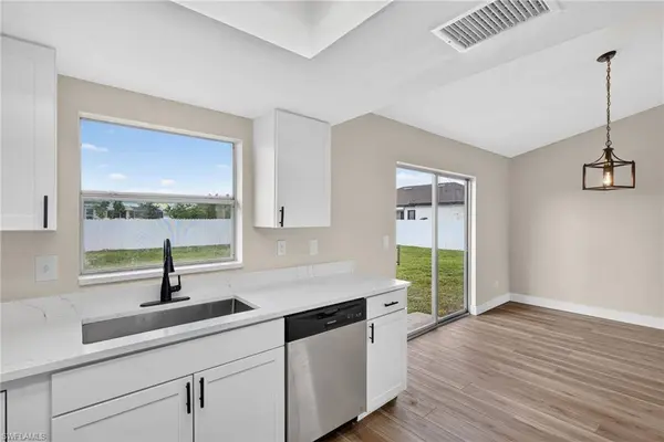842 NW 2nd ST, Cape Coral, FL 33993