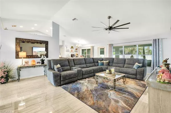 3606 NE 14th PL, Cape Coral, FL 33909