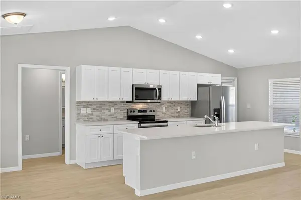 3107 NE 1st AVE, Cape Coral, FL 33909