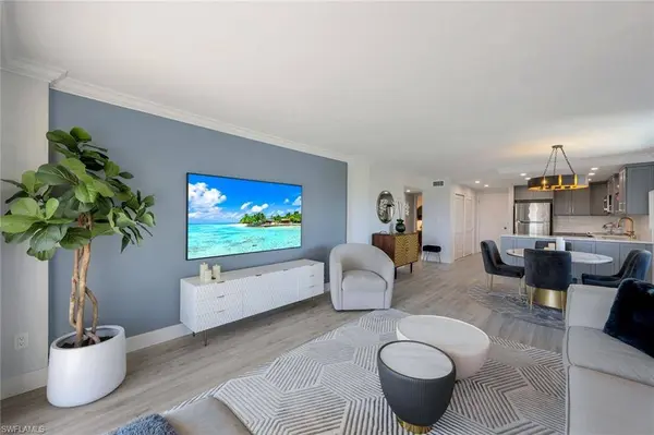 2150 Gulf Shore BLVD N #705, Naples, FL 34102