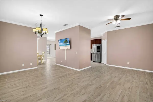 8250 Silver Birch WAY, Lehigh Acres, FL 33971