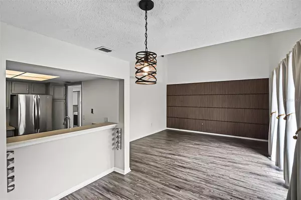 4120 PLAYER CIR #105, Orlando, FL 32808