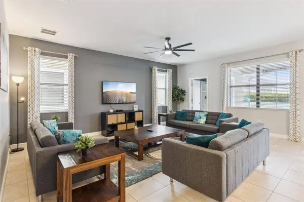 9027 SHADOW MOUNTAIN ST, Davenport, FL 33896