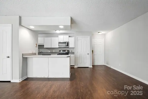 7360 Rose Terrace CT, Charlotte, NC 28215