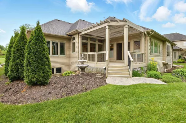 15821 Winterberry Court, Huntertown, IN 46748