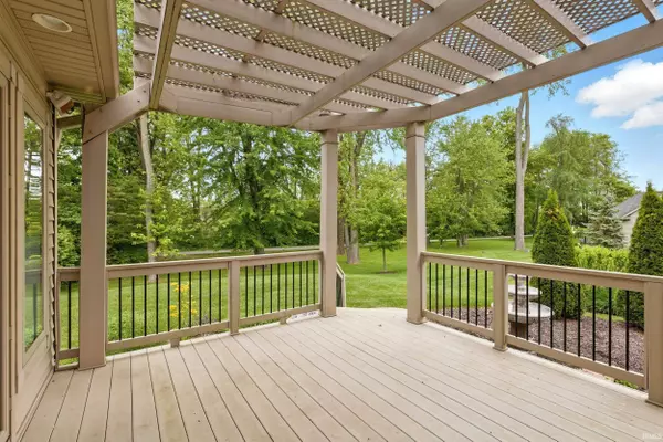 15821 Winterberry Court, Huntertown, IN 46748