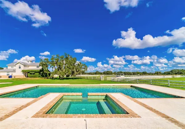 15200 RAWLS RD, Sarasota, FL 34240