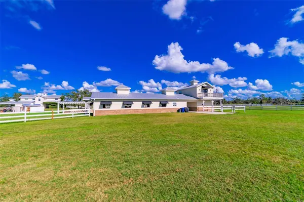 15200 RAWLS RD, Sarasota, FL 34240
