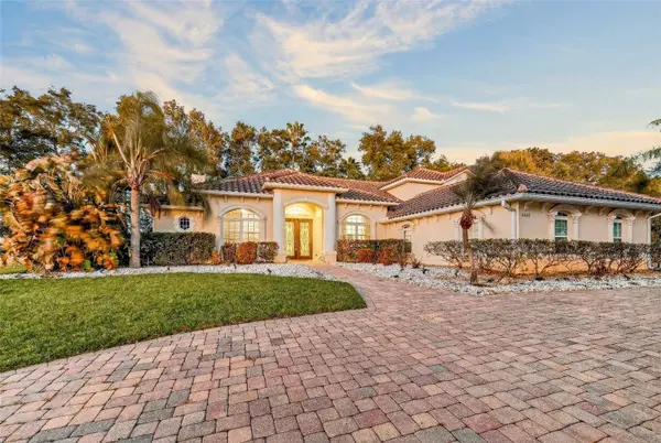 16623 ROYAL PALM DR, Groveland, FL 34736
