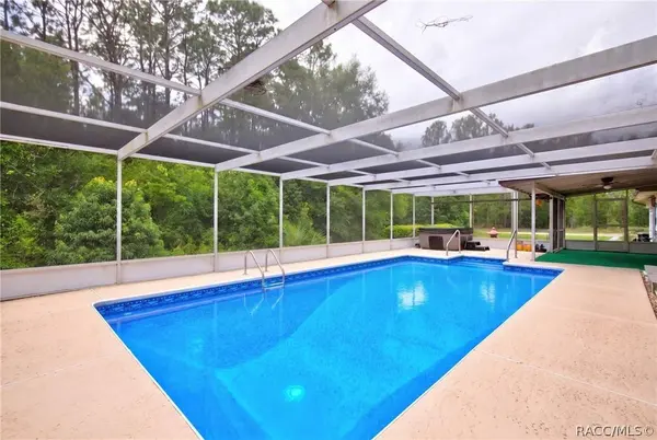 10848 N Dragonis DR, Citrus Springs, FL 34433