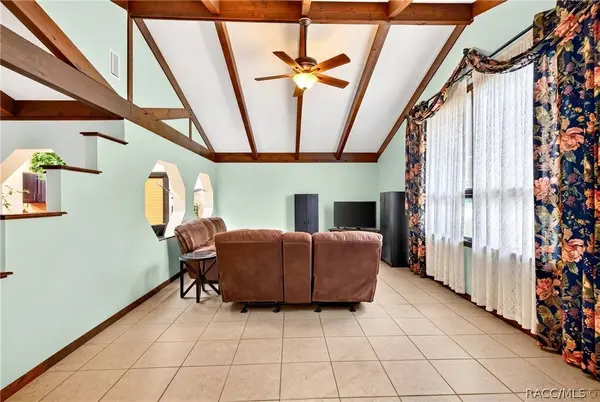 10848 N Dragonis DR, Citrus Springs, FL 34433