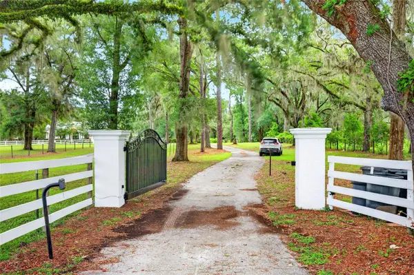11795 SW HIGHWAY 484, Dunnellon, FL 34432