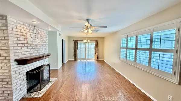 7843 Woodlake AVE, West Hills, CA 91304