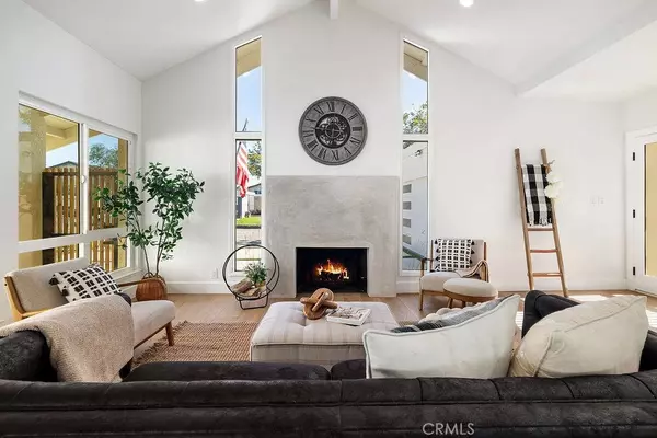 1068 San Pablo CIR, Costa Mesa, CA 92626