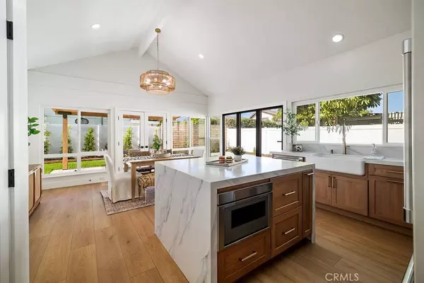 1068 San Pablo CIR, Costa Mesa, CA 92626