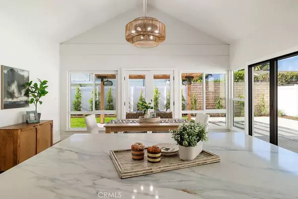 1068 San Pablo CIR, Costa Mesa, CA 92626