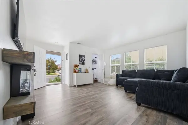 3824 Akina, Perris, CA 92571