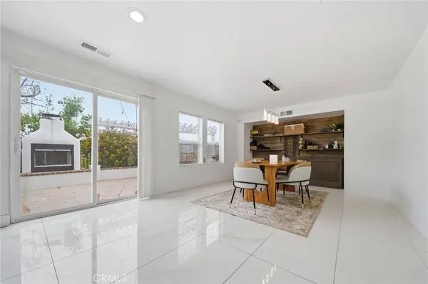 3824 Akina, Perris, CA 92571