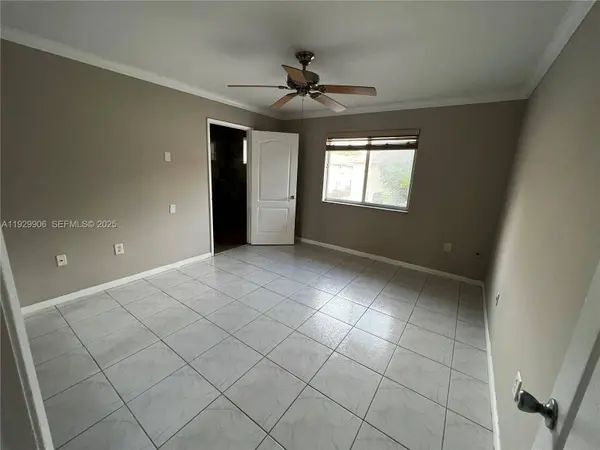 351 NW 82nd Ave #1118, Miami, FL 33126